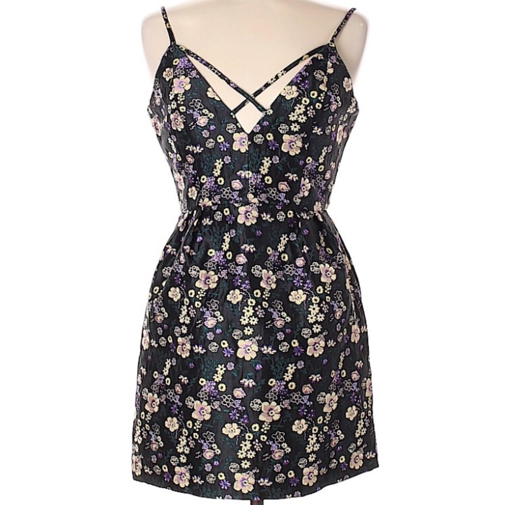 Missguided Strappy Floral Mini Dress, 6P